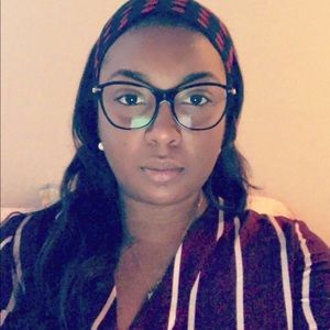 Meet your Posher, Raissa